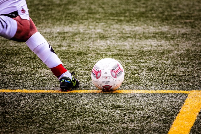 摩納哥報價購紮卡裏亞，西漢姆尤文展開談判.